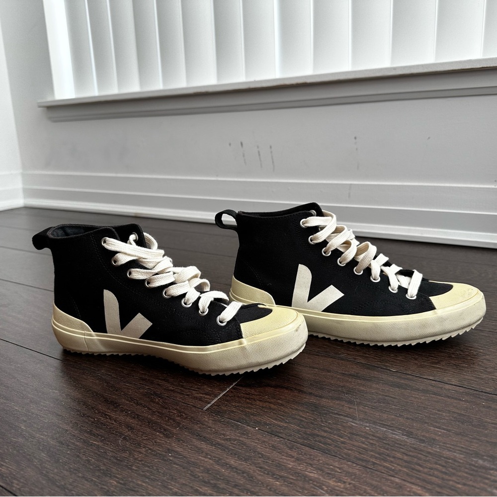 Veja Nova High Top Sneakers